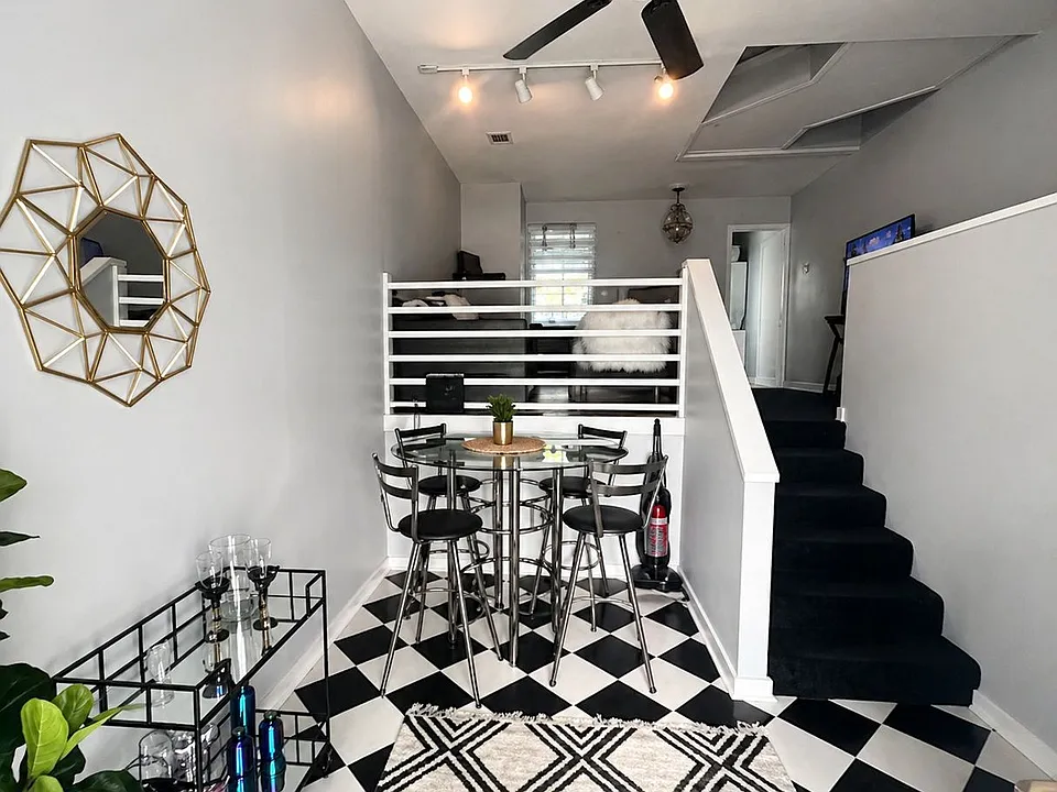 815 W Pensacola St #5