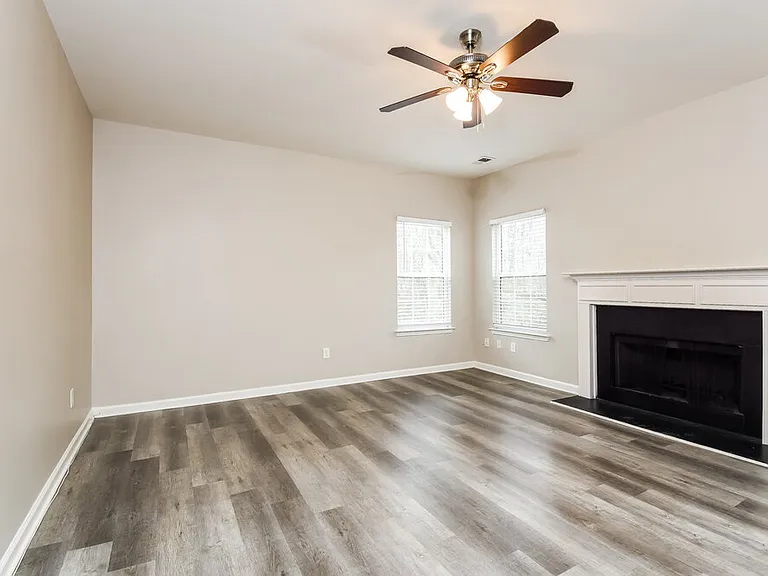 4213 Kenwood Trl — Photo 4
