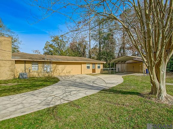 3rd image of 34868 Gravesbriar Dr