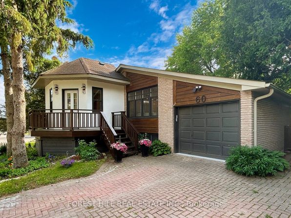 60 Hillview Dr, Newmarket, ON L3Y 4H9