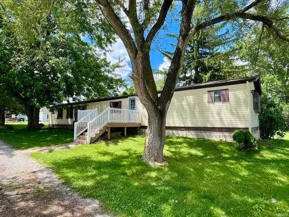 210 W Washington St, Bunker Hill, IN 46914