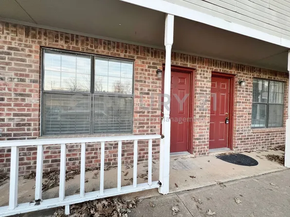 929 W Hickory St, Denton, TX