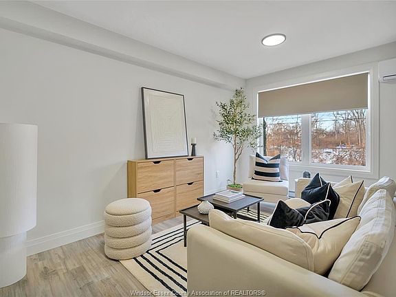 5th image of 513 Caron Ave #2