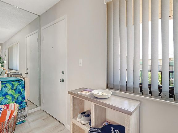 4th image of 788 Park Shore Dr APT E36