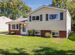 12035 Burtley Dr, Sterling Heights, MI 48313