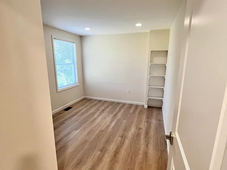 115 Parker Ave — Photo 13