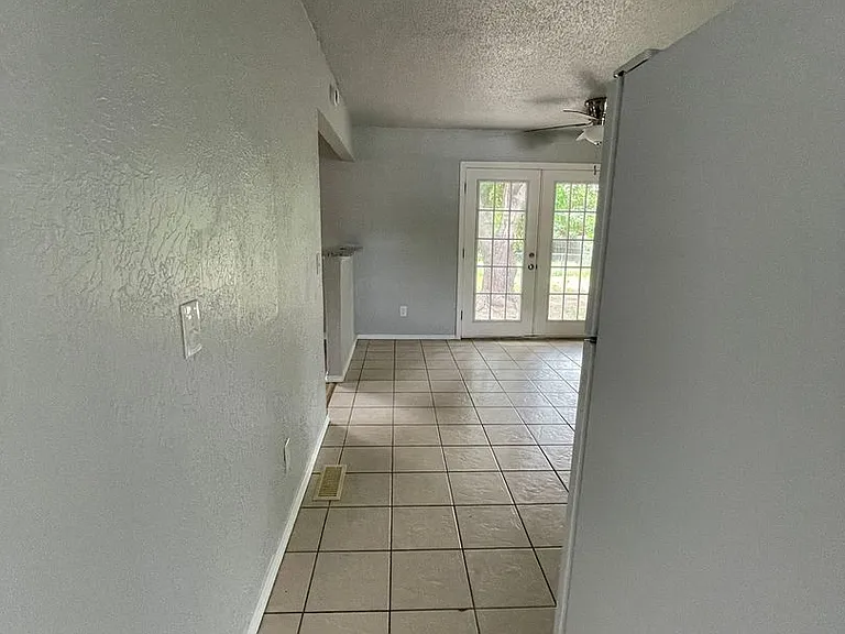 5808 NW Liberty Ave — Photo 7