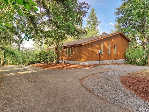 2nd image of 10127 Campbell Ln E
