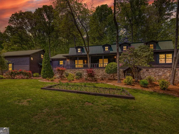 259 Eagle Chase Cir, Dillard, GA 30537