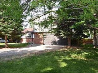 6606 Braun Ct, Arvada, CO 80004
