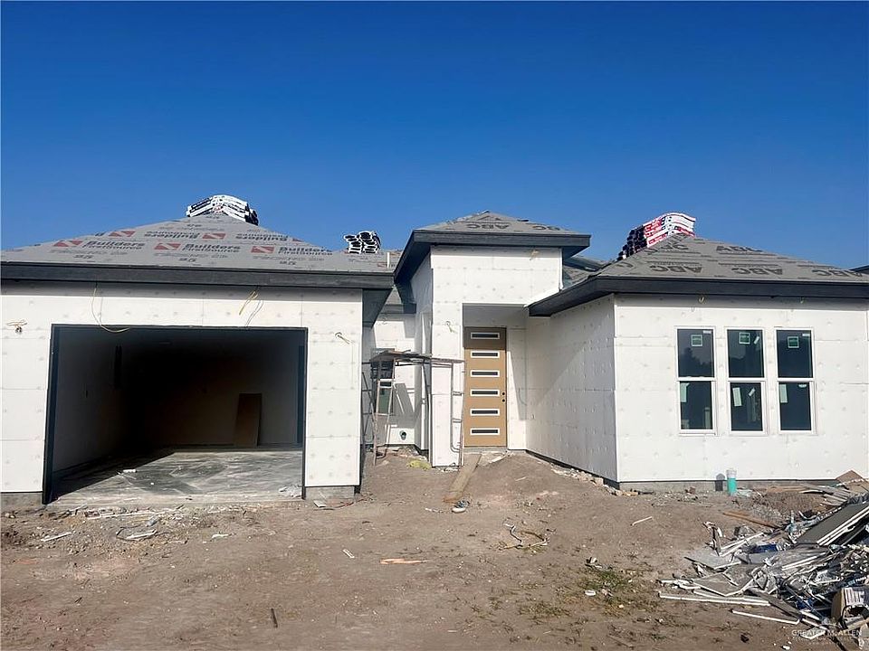 1st image of 402 Catalina Ave