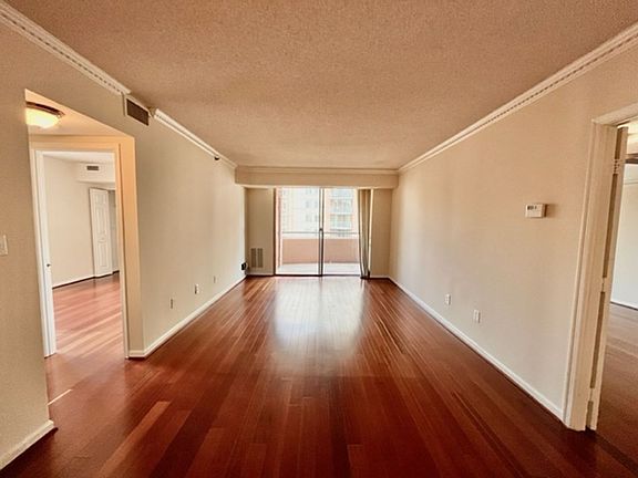 2nd image of 4808 Moorland Ln APT 910