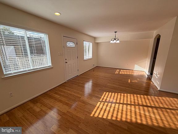 4th image of 3804 El Cerrito Pl #4E