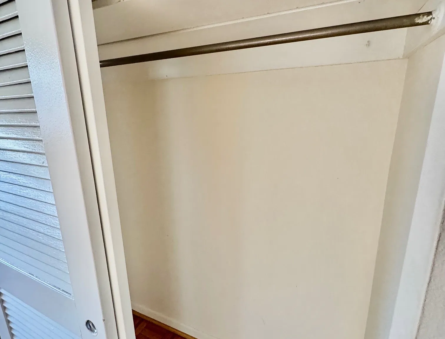 1 bed, $1,050 — Photo 4