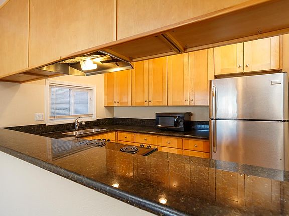 4th image of 4352 49th St