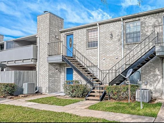 2nd image of 9700 Leawood Blvd APT 1106