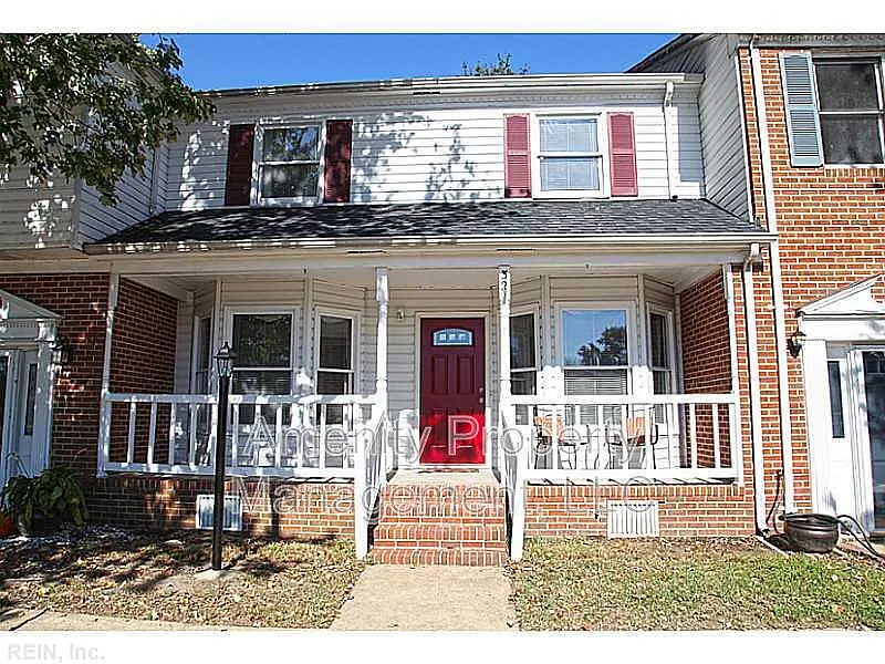 Building Photo - 32 W Wainwright Dr #1