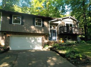 5306 Coldbrook Dr, Mantua, OH 44255