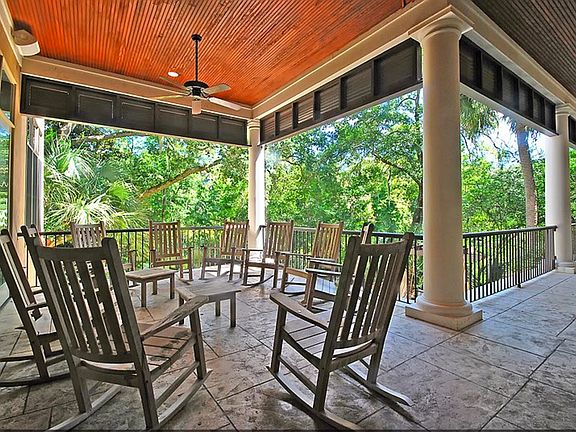 4th image of 413 Ocean Oaks Ct