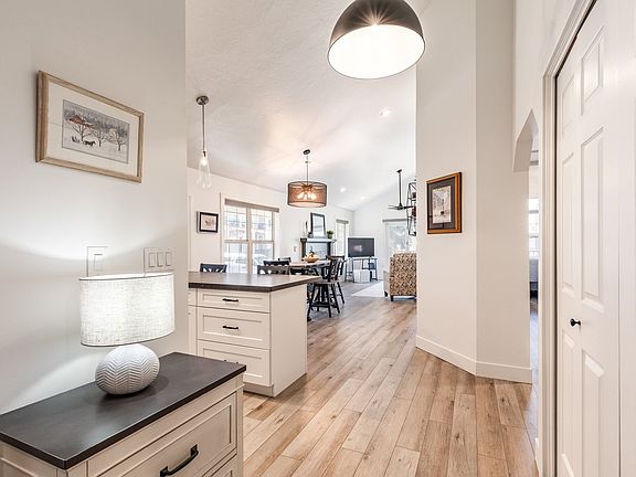 2nd image of 1029 Zermatt Dr APT 8