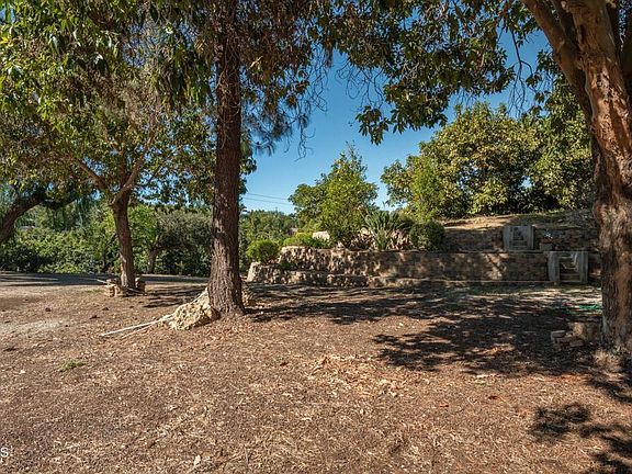 4th image of 20296 S Mountain Rd