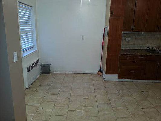 3rd image of 2053 E 53rd Pl Floor 2