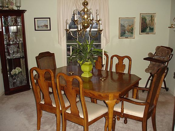Dining Room Pic #2