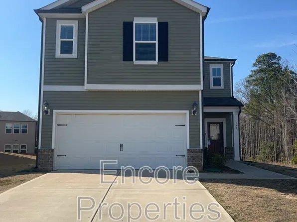 137 Wilbur Lake Dr, Fuquay Varina, NC 27526