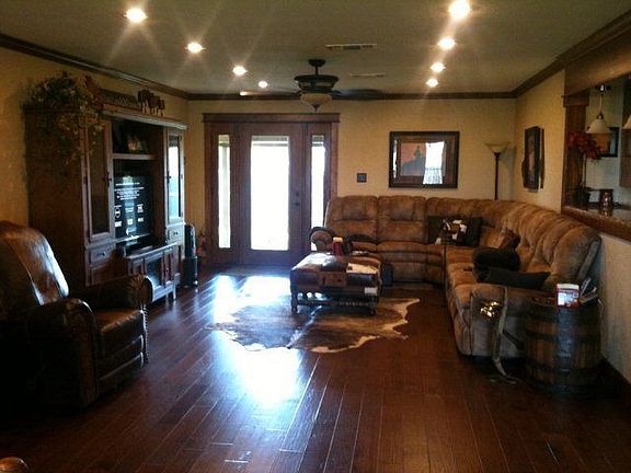 3rd image of 2173 County Road B3625