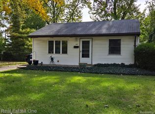 937 W University Ave, Madison Heights, MI 48071