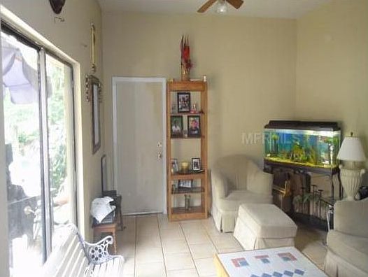 4th image of 821 Foster Ave
