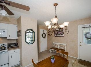 7930 Amberly Cir NW, North Canton, OH 44720