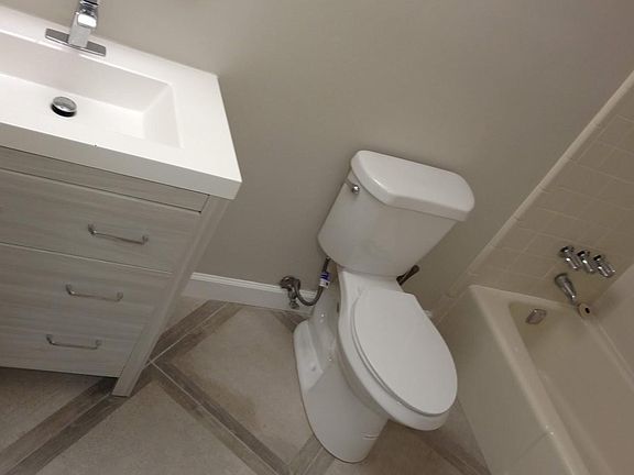 5th image of 225 Twinspur Ct