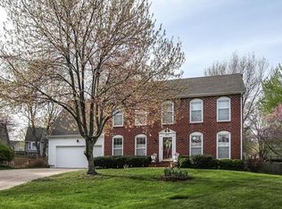 8345 Acuff Ln, Lenexa, KS 66215