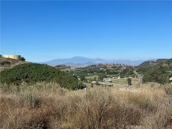 9 Via Bolero Rd #2, Temecula, CA 92590