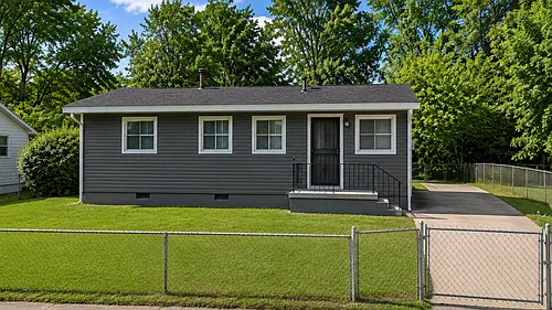 708 George Rd Photo 1