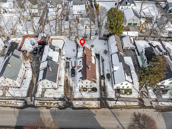 5th image of 229 Center Street