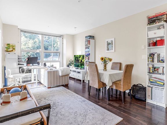 3rd image of 1177 Marine Dr #204