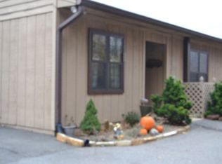 101 Woodside Villa Dr #A, Franklin, NC 28734