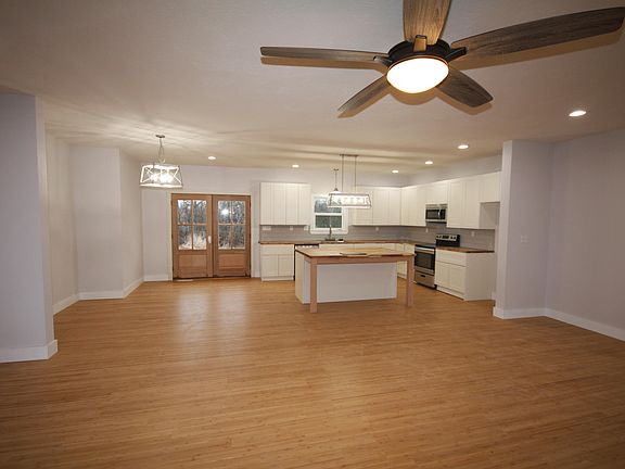 4th image of 507 E Logan Street