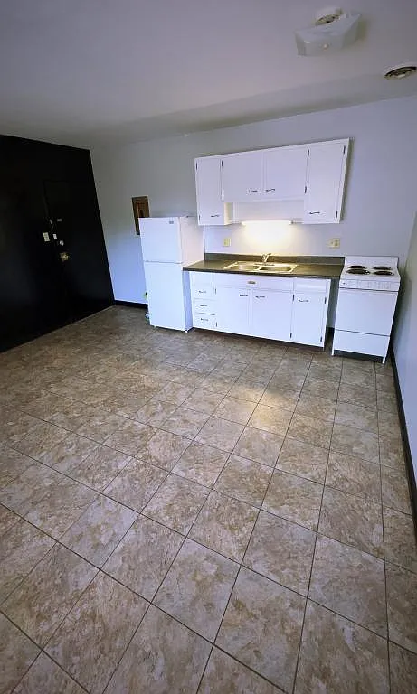 356 E Duncan St — Photo 2