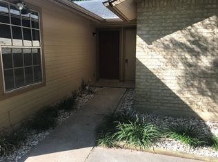 8009 Clydesdale Dr #B, Austin, TX 78745