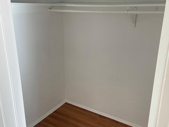 5th image of 6333 Lexington Ave APT 313