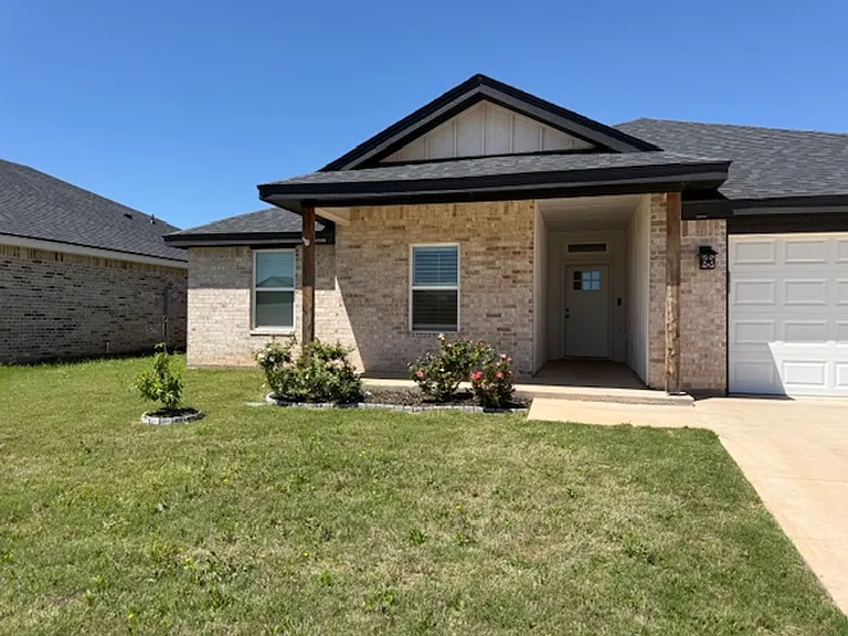 1640 Bandolero Rd — Photo 2