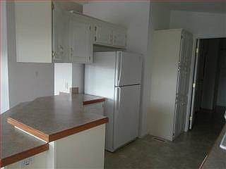 4th image of 1146 Birch Ave Space 30