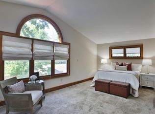 565 Brevoort Rd, Columbus, OH 43214