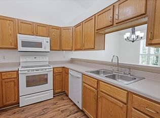 119 Lake Chateau Dr, Hermitage, TN 37076