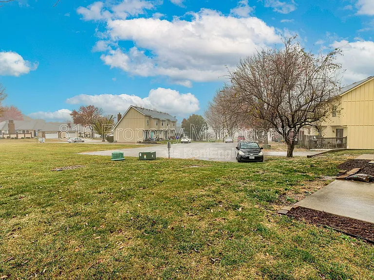 164 SW Robin Rd — Photo 48