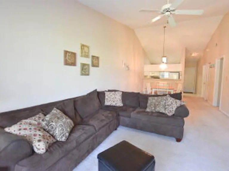 770 Charter Dr #C10 — Photo 5