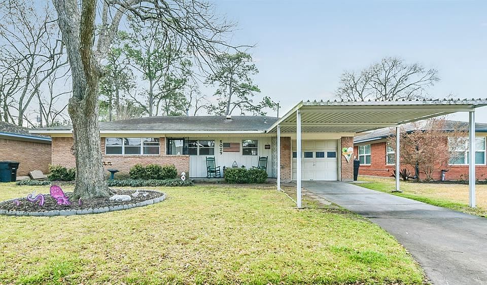 1st image of 5029 De Lange Ln